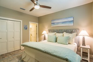 3 bedrooms, iron/ironing board, travel crib, free WiFi