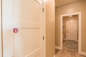 Unclassified image, 4 of 27, button