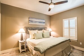 Unclassified image, 2 of 27, button