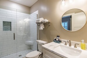 Unclassified image, 3 of 27, button