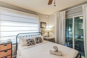 1 bedroom, desk, iron/ironing board, WiFi
