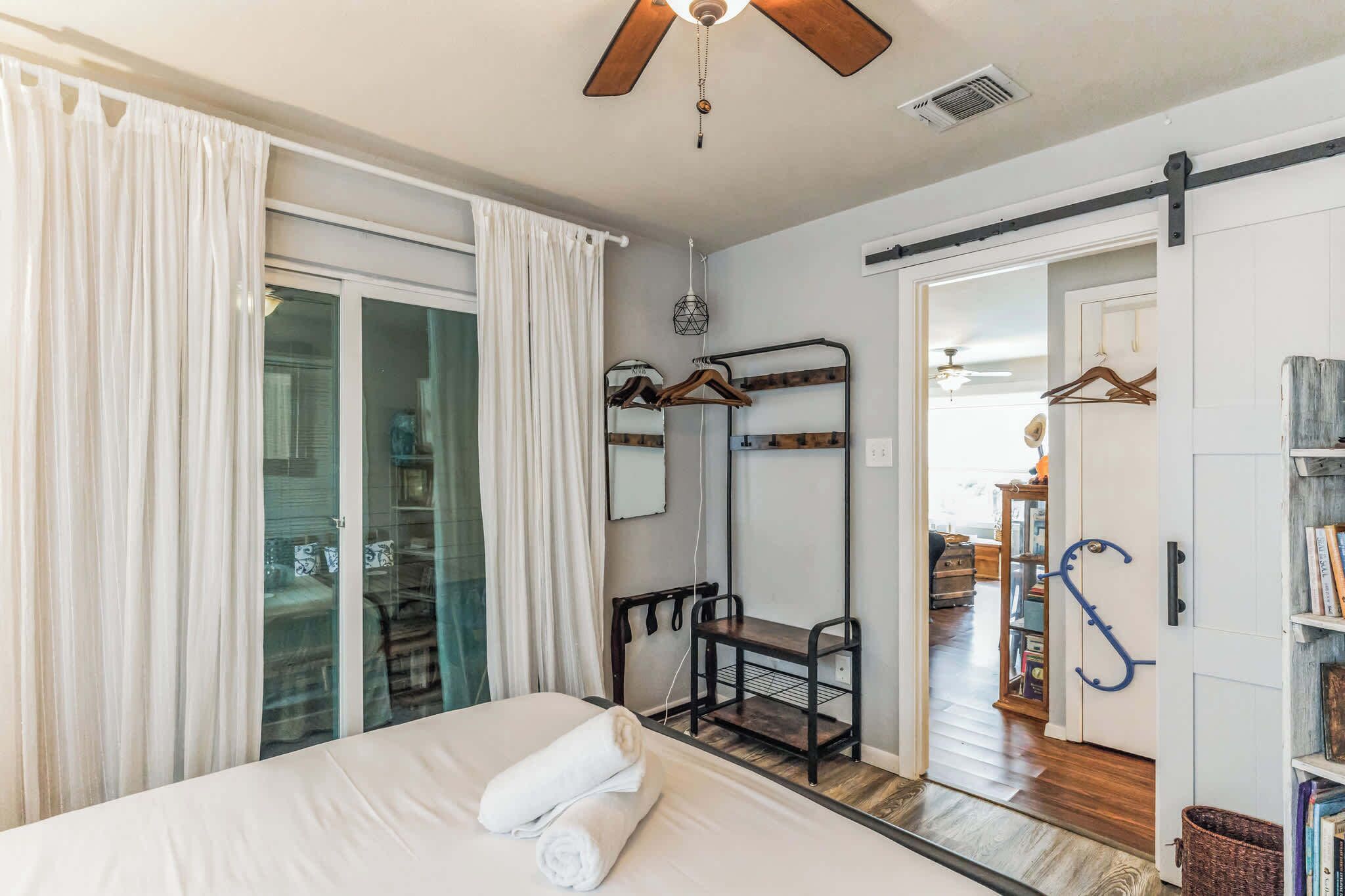 1 bedroom, iron/ironing board, WiFi, bed sheets