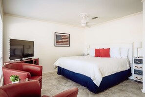 6 soverom, strykejern/-brett, wi-fi og sengetøy