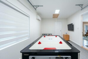 Spielezimmer