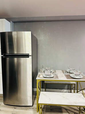 Dining - Newly renovated studio on the beach # 304 (Panama City Beach)