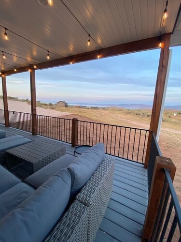 Sleeps 20+, Fire Pit, Game Room, Ideal Beach Pass, Private Hot tub