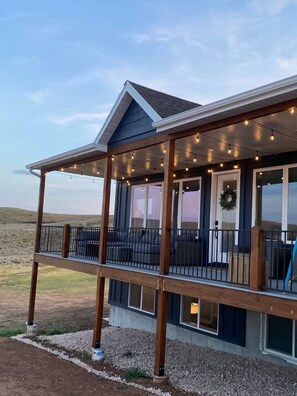 Exterior - Sleeps 20+, Fire Pit, Game Room, Ideal Beach Pass, Private Hot tub (Garden City)