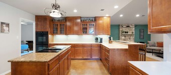 Pet-Friendly Marble Falls Home!