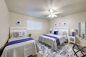 2 chambres, fer et planche à repasser, Wi-Fi, draps fournis