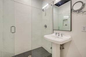 Shower, hair dryer, shampoo