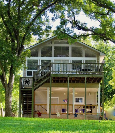 Pet Friendly Retreat on Lake LBJ!