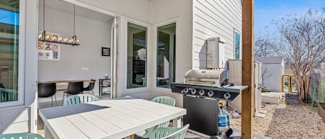 Outdoor dining