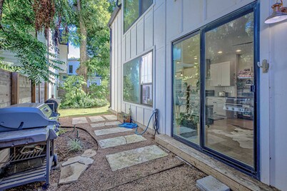 Private Backyard | Short & Long Stays in East ATX
