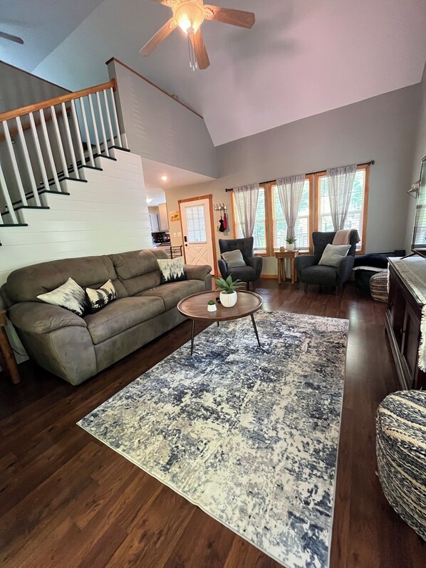 TV - Middle of Everywhere (Dandridge)