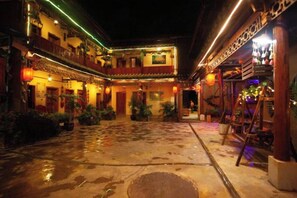 Unclassified image, 4 of 41, button - Puzhehei Ancient Courtyard (Qiubei)