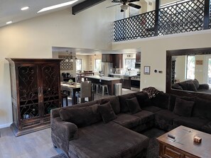 TV, fireplace, table football - 9 Bedroom, 13 Beds - 2 Gamerooms, Basketball & Golf (Big Bear Lake)