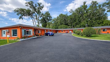 Entrada de la propiedad