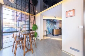 Unclassified image, 4 of 22, button - Beijing Decor Hotel ( Capital Airport New National Exhibition Store) (Beijing)