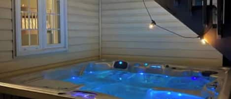 Baignoire à remous intérieure