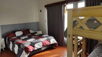 1 habitación, wifi y ropa de cama