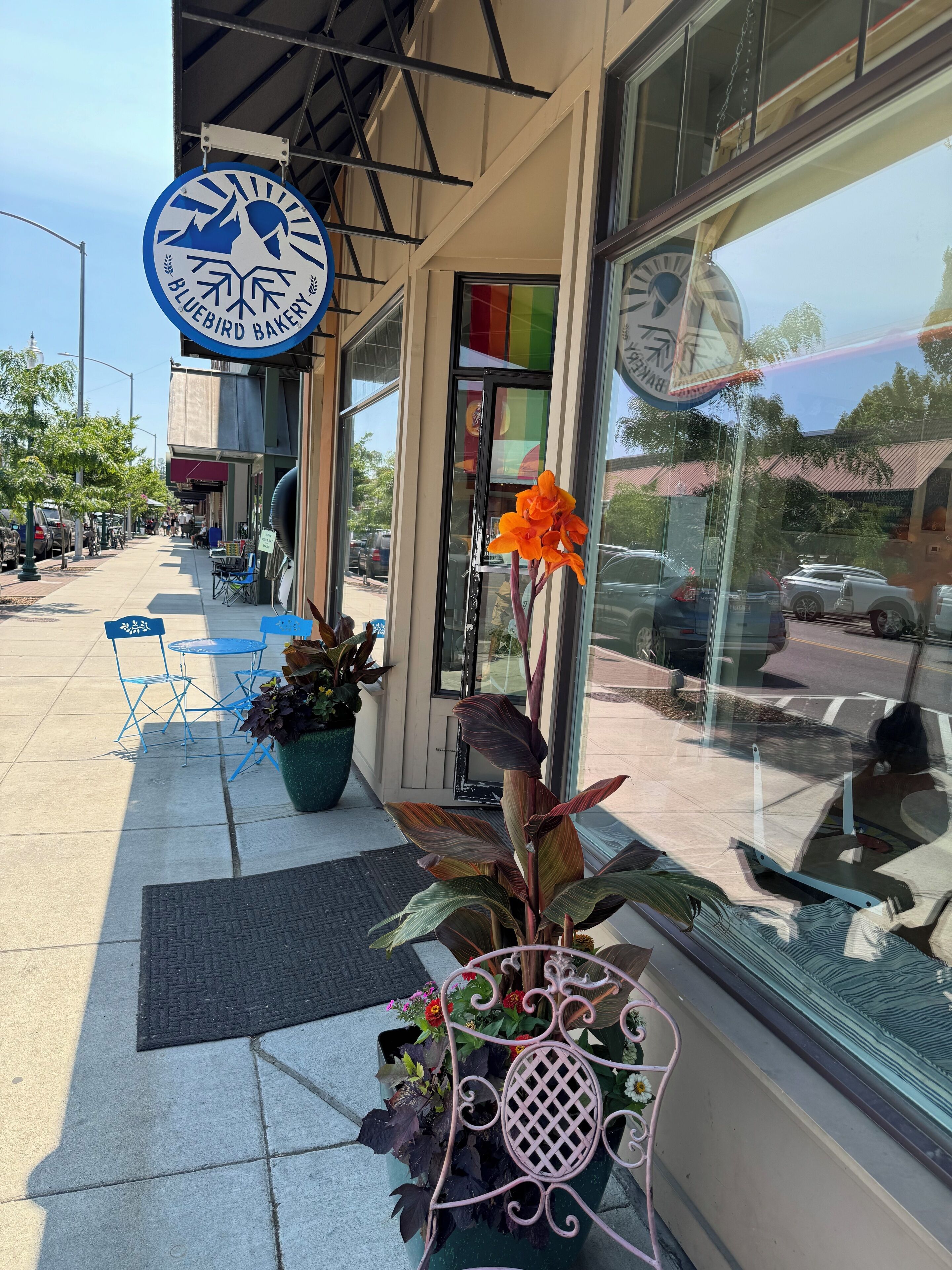 تفاصيل الفندق من الخارج