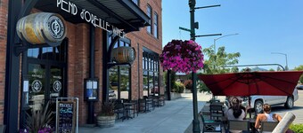 Best location! King bed master suite with private rooftop patio and steam room.