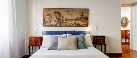 2 slaapkamers, een strijkplank/strijkijzer, wifi, beddengoed