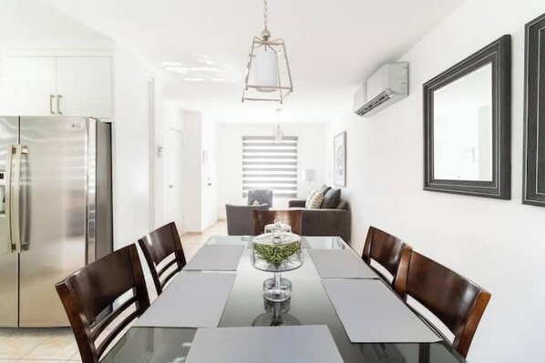 Dining - Biznaga luxury beach house with pool
(Hermosillo)