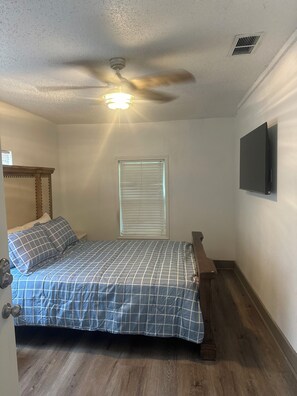 4 habitaciones, tabla de planchar con plancha y wifi gratis 