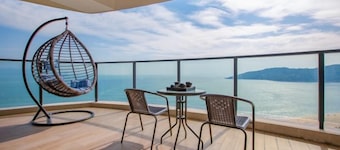 Q+ · Beihai Beibu Bay No.1 Yijia Online Serviced Apartment