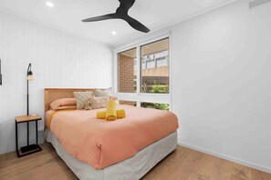 3 bedrooms, desk, iron/ironing board, travel cot