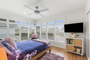 3 chambres, fer et planche à repasser, lit parapluie, Wi-Fi gratuit