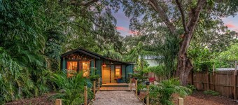 Bohemian Bungalow | Gulfports Oak Inn