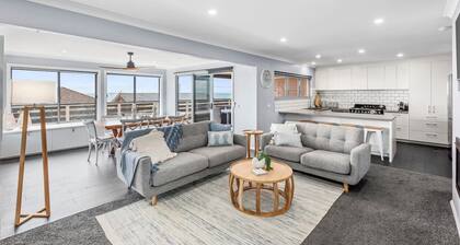 Hood Road Beach House- Hamptons inspired sleeps 9