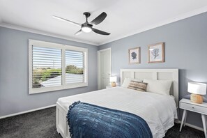 4 Schlafzimmer, Bügeleisen/Bügelbrett, kostenloses WLAN, Bettwäsche