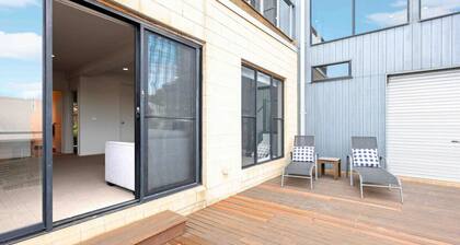 Ocean Escape- 5 Bedroom, 3 bath- Sleeps 11, beach