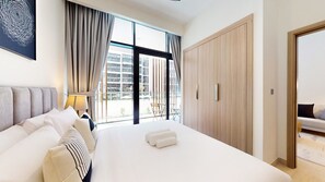 1 habitación, tabla de planchar con plancha, wifi gratis y ropa de cama