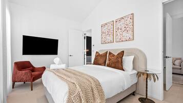 2 bedrooms, desk, iron/ironing board, travel cot