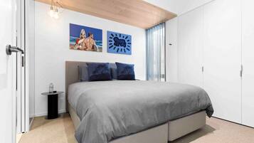 2 bedrooms, desk, free WiFi, bed sheets