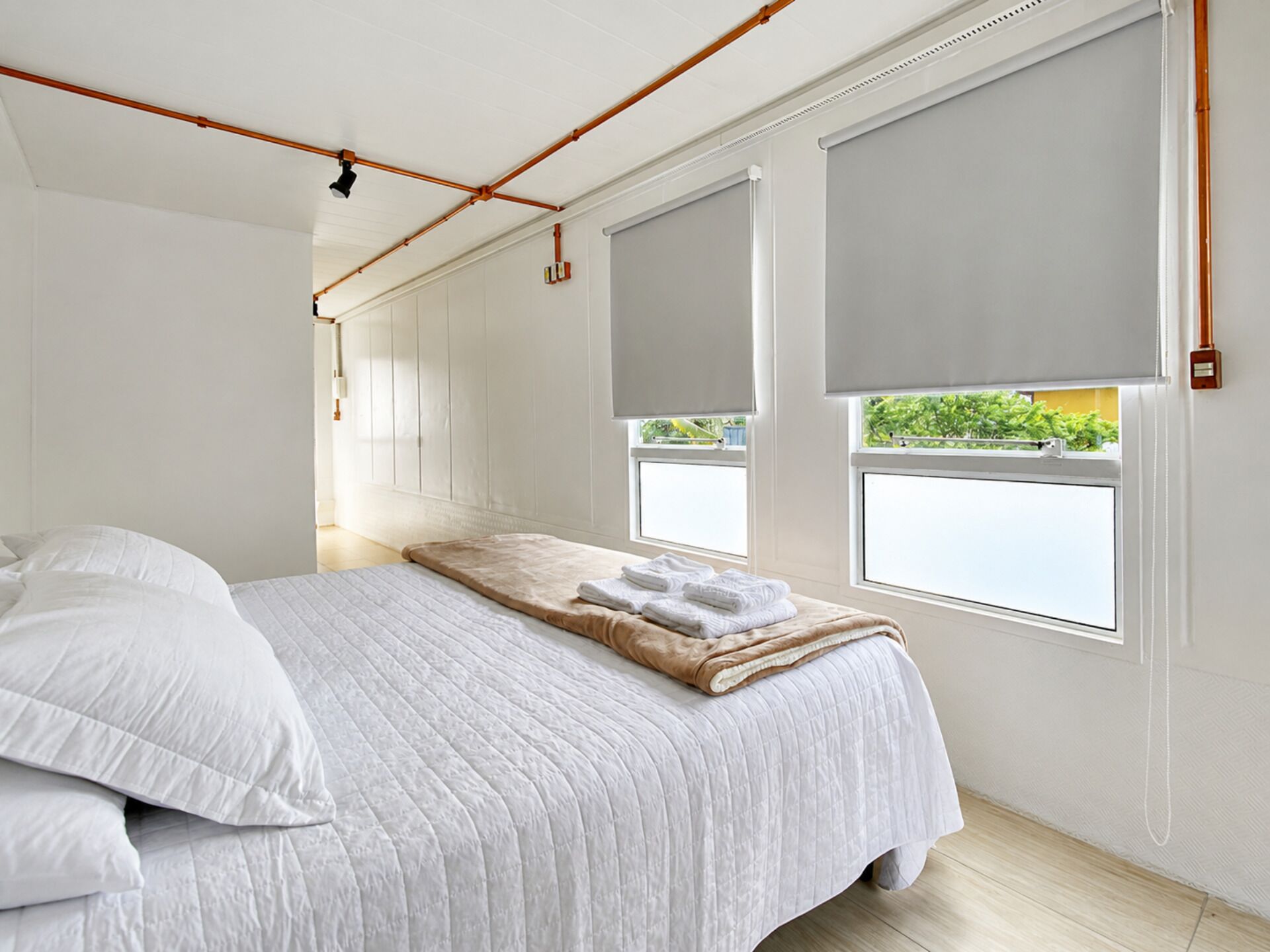 Studio, Jetted Tub | Premium bedding, individually decorated, individually furnished, desk
