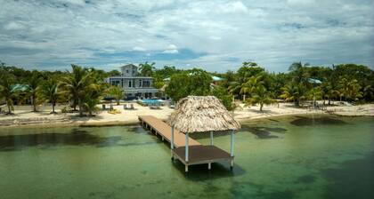 Conmigos 6 Bedroom Beachfront Villa