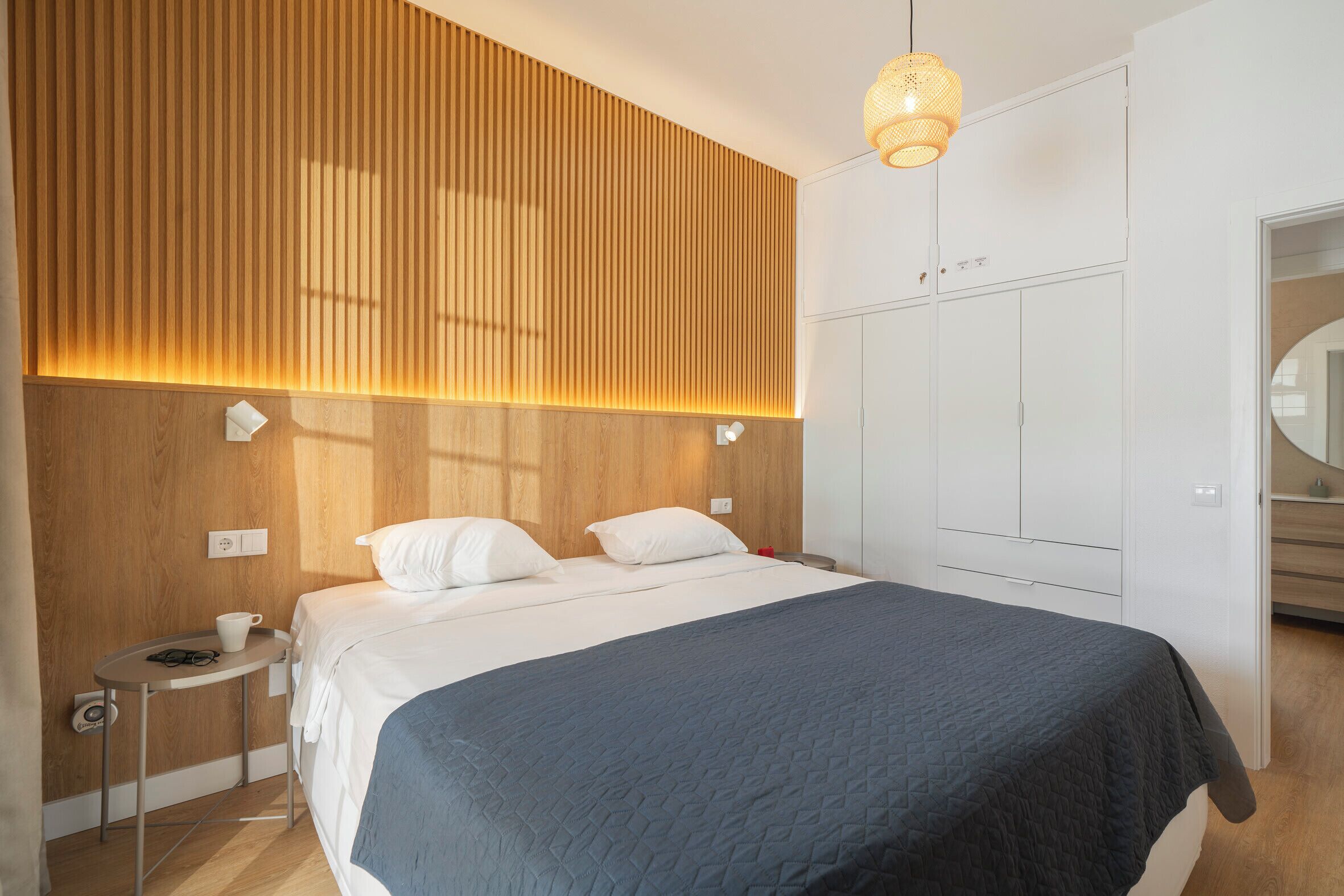 1 slaapkamer, een strijkplank/strijkijzer, wifi, beddengoed