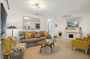 Tropical Miami Oasis