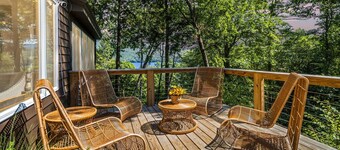 Indian Brook Lodge|Lake Views & Access|Hot Tub|11 Beds|Pet Friendly|