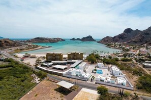 Exterior - Residence in San Carlos sector bahia (HERMOSILLO, SONORA)