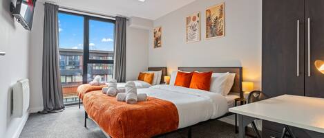2 bedrooms, iron/ironing board, free WiFi, bed sheets