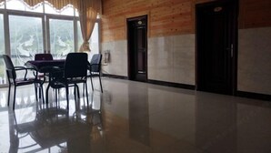 Dining - Libo Maolan Mengtu Inn (Libo)