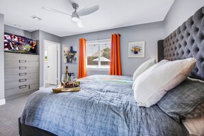 3 habitaciones, tabla de planchar con plancha, wifi y ropa de cama 