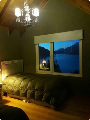 4 bedrooms, WiFi, bed sheets
