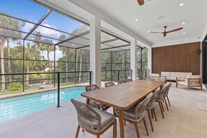 Outdoor dining
